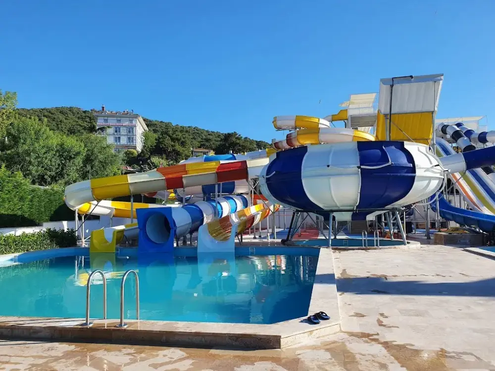 Cevahir Aqua Heybeliada — Yüzme Havuzları, Adalar · fotoğraf 4