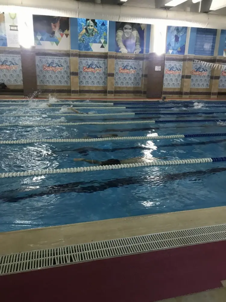 Ataşehir Yüzme Kulübü — Yüzme Havuzları, Ümraniye · fotoğraf 2