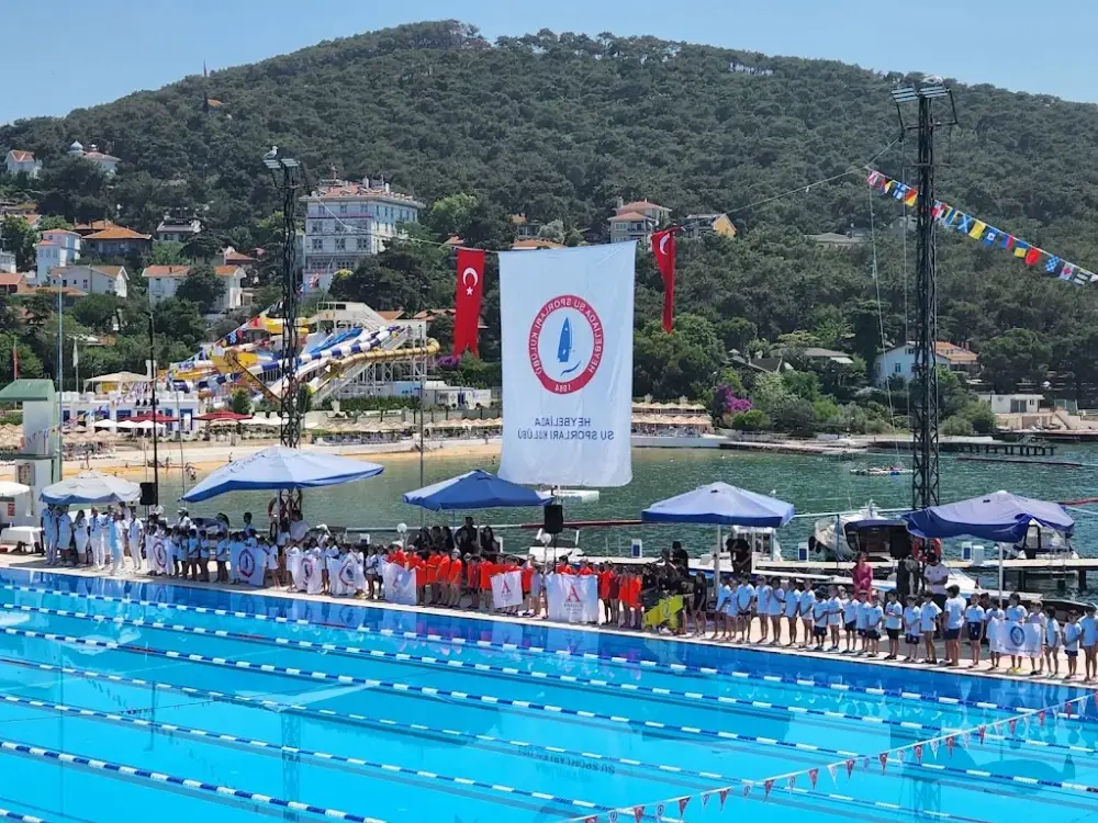 Heybeliada Su Sporları Kulübü Ataşehir Yüzme — Yüzme Havuzları, Ataşehir · fotoğraf 4