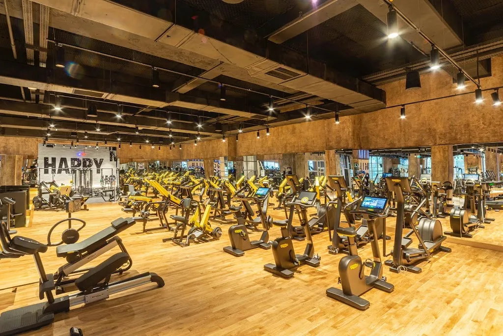 Shape Club Ataşehir — Yüzme Havuzları, Ataşehir · fotoğraf 1
