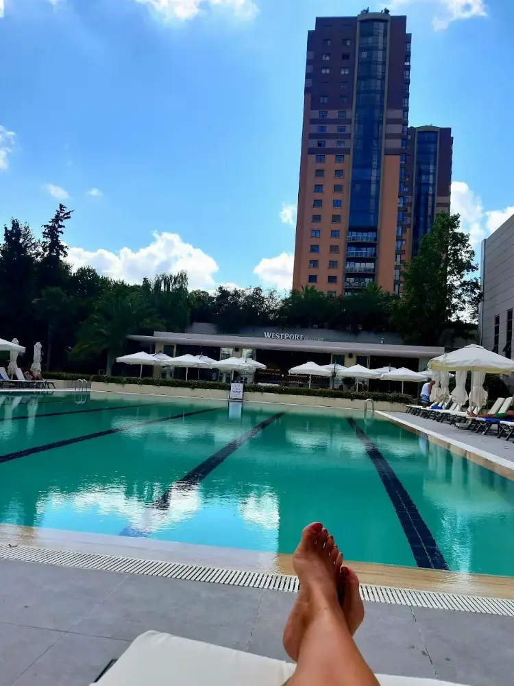 Shape Club Ataşehir — Yüzme Havuzları, Ataşehir · fotoğraf 4