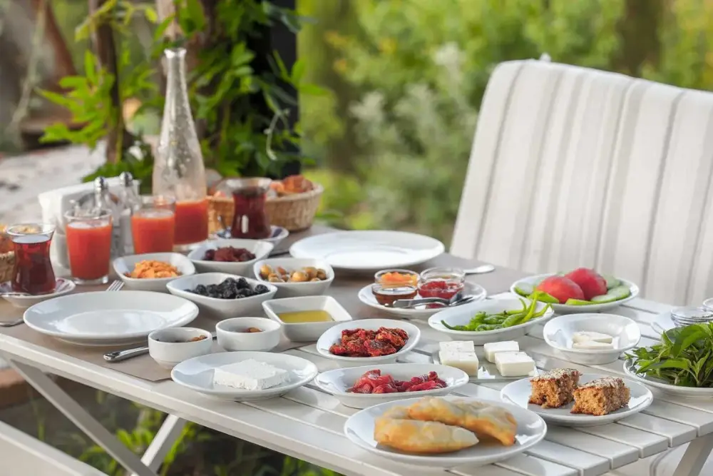 Zeytinbağı Restaurant Edremit — Akdeniz mutfağı, Edremit · fotoğraf 3