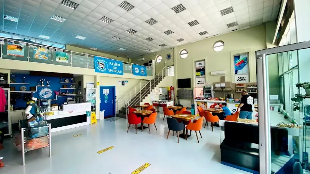 Pasifik Su Sporları Kulübü — Yüzme Havuzları, Ümraniye · fotoğraf 2