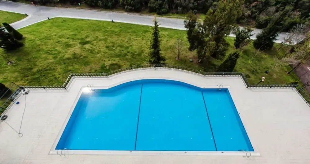Yeditepe Üniversitesi Havuz — Yüzme Havuzları, Ataşehir · fotoğraf 2