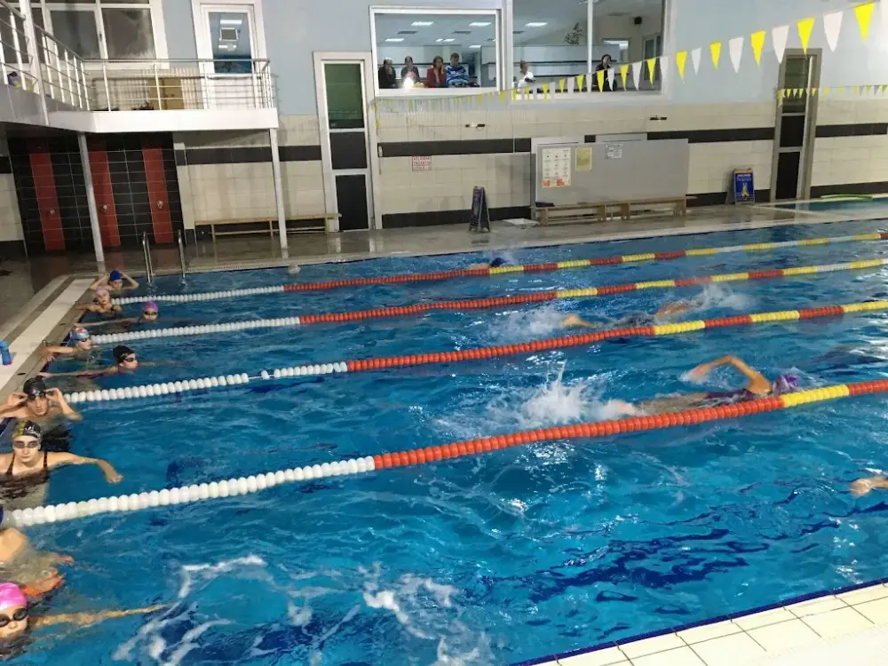 Marmara Spor Ümraniye Yüzme Kursu — Yüzme Havuzları, Ümraniye · fotoğraf 3