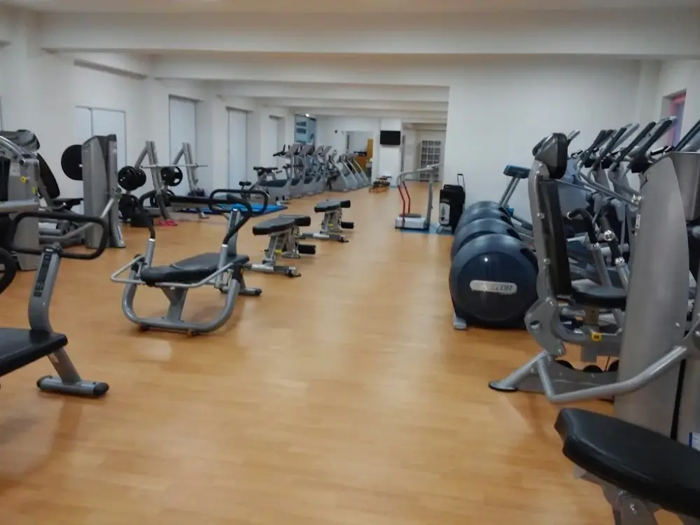 İBB Kurtköy Spor Kompleksi — Yüzme Havuzları, Pendik · fotoğraf 4
