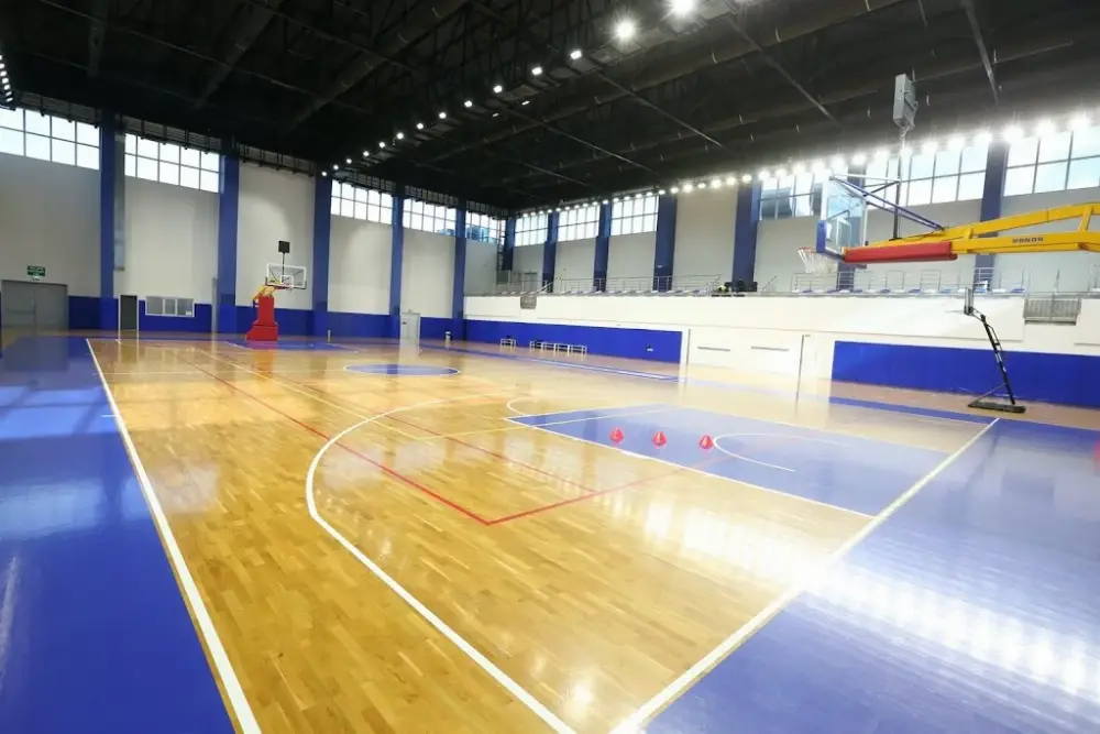 İBB Hamza Yerlikaya Spor Kompleksi — Yüzme Havuzları, Sultangazi · fotoğraf 2