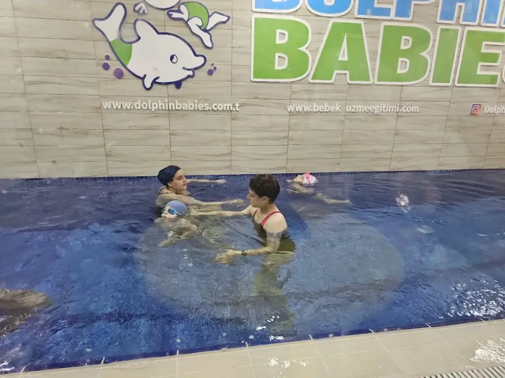 Dolphin Babies Bebek Yüzme Okulu — Yüzme Havuzları, Üsküdar · fotoğraf 3