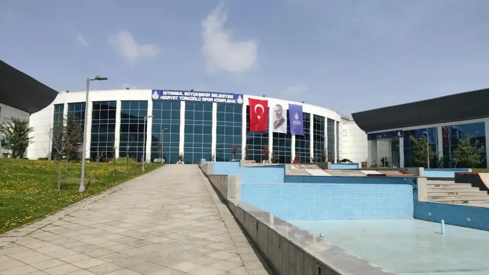İBB Bayrampaşa Hidayet Türkoğlu Spor Kompleksi — Yüzme Havuzları, Bayrampaşa · fotoğraf 3