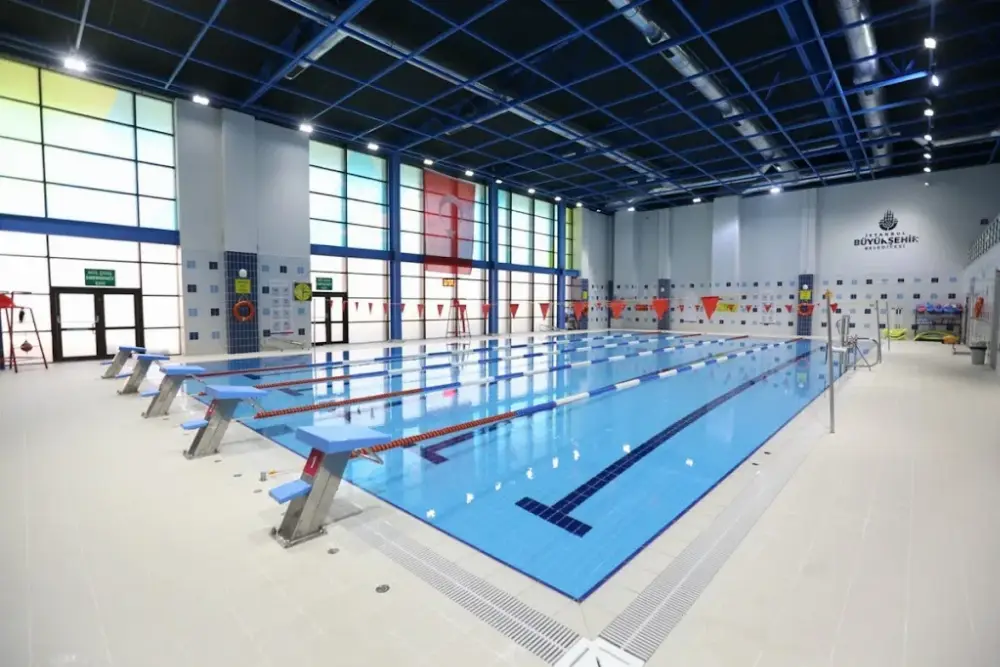 İBB İstanbul Üniversitesi Avcılar Spor Kompleksi — Yüzme Havuzları, Avcılar · fotoğraf 4
