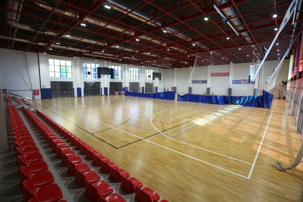 İBB Avcılar Spor Kompleksi B Blok — Yüzme Havuzları, Avcılar · fotoğraf 1