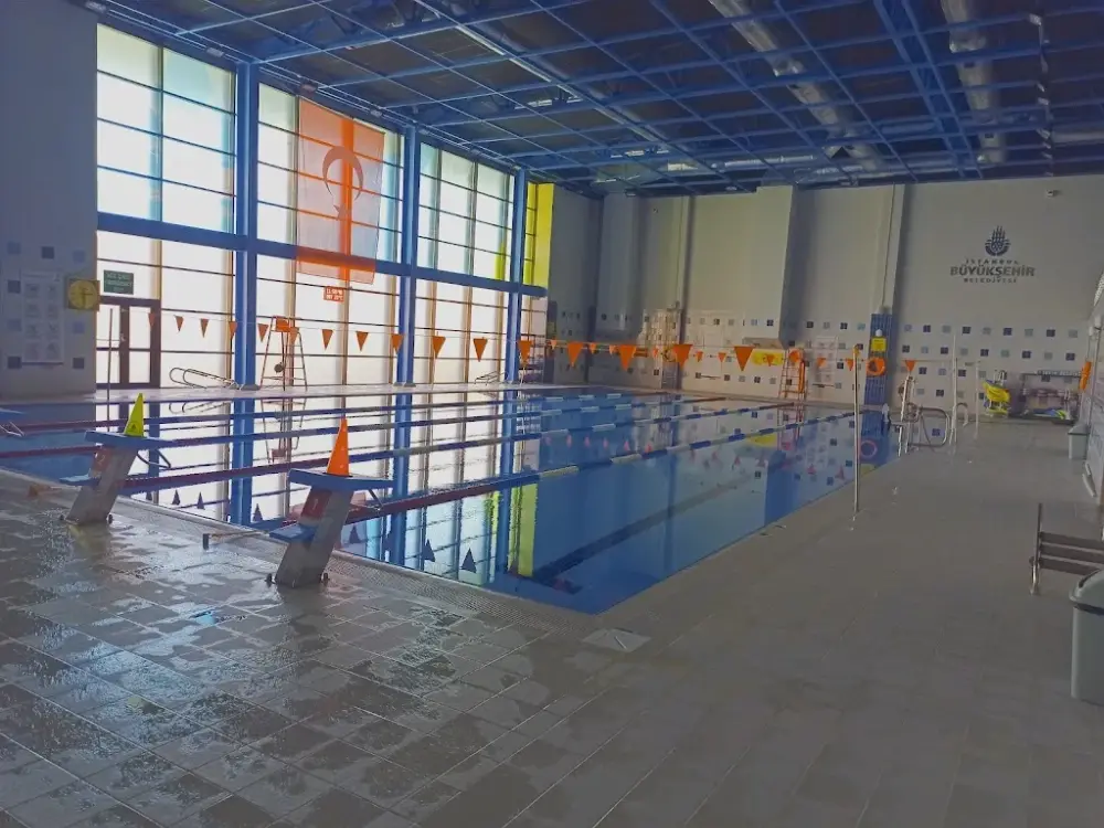 İBB Avcılar Spor Kompleksi B Blok — Yüzme Havuzları, Avcılar · fotoğraf 3