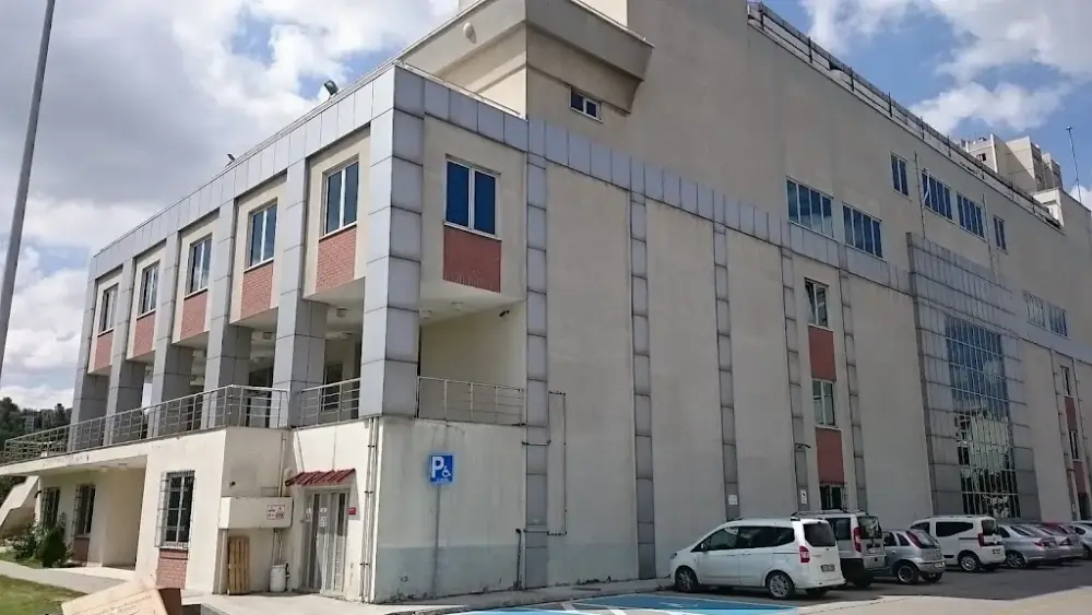 İBB Halkalı Yüzme Havuzu — Yüzme Havuzları, Küçükçekmece · fotoğraf 3