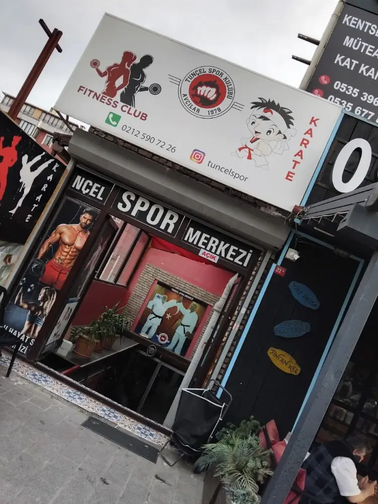 Tunçel Spor Kulübü — Yüzme Havuzları, Avcılar · fotoğraf 3