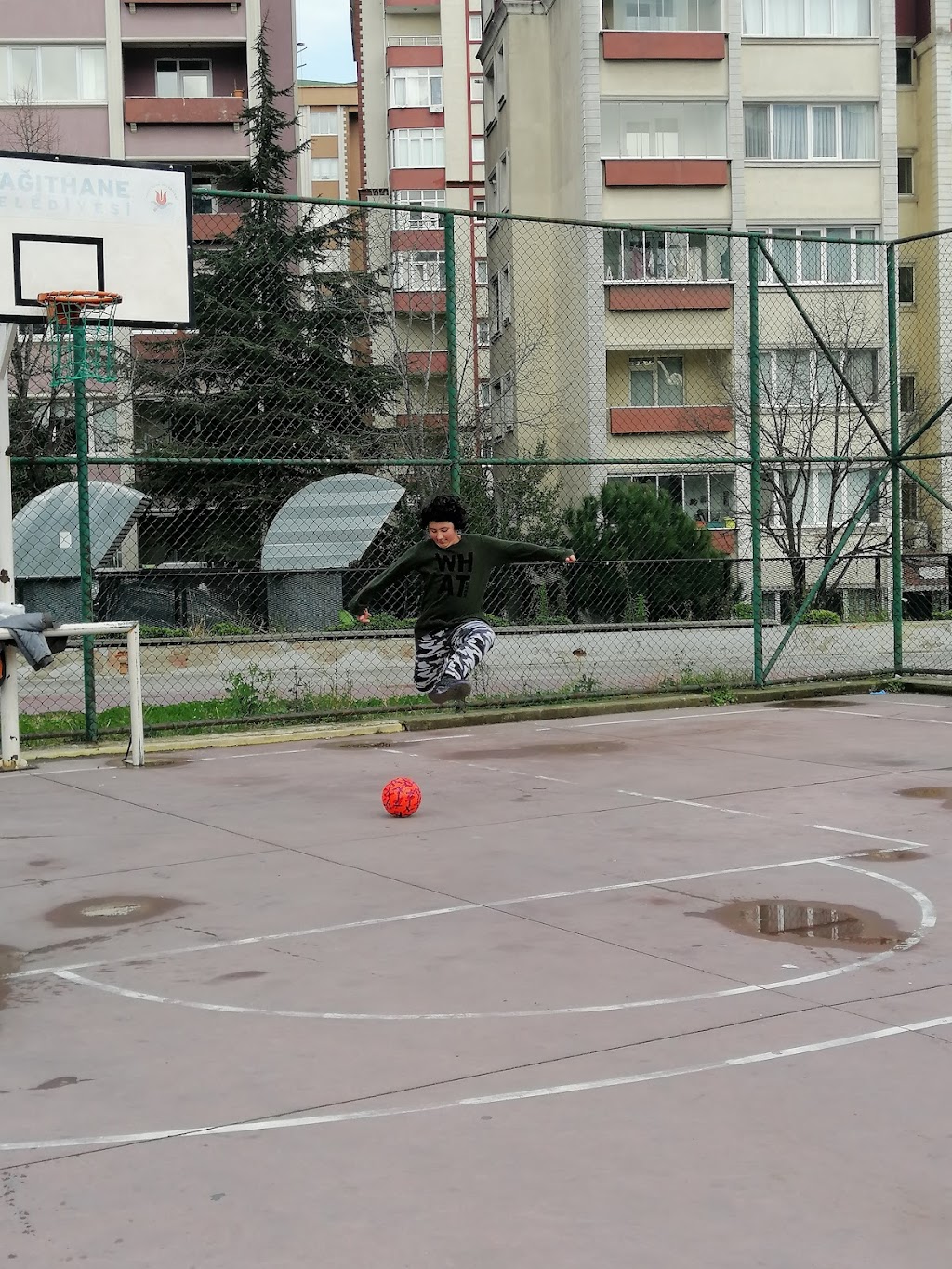 Hamidiye Yüzme Havuzu ve Spor Kompleksi