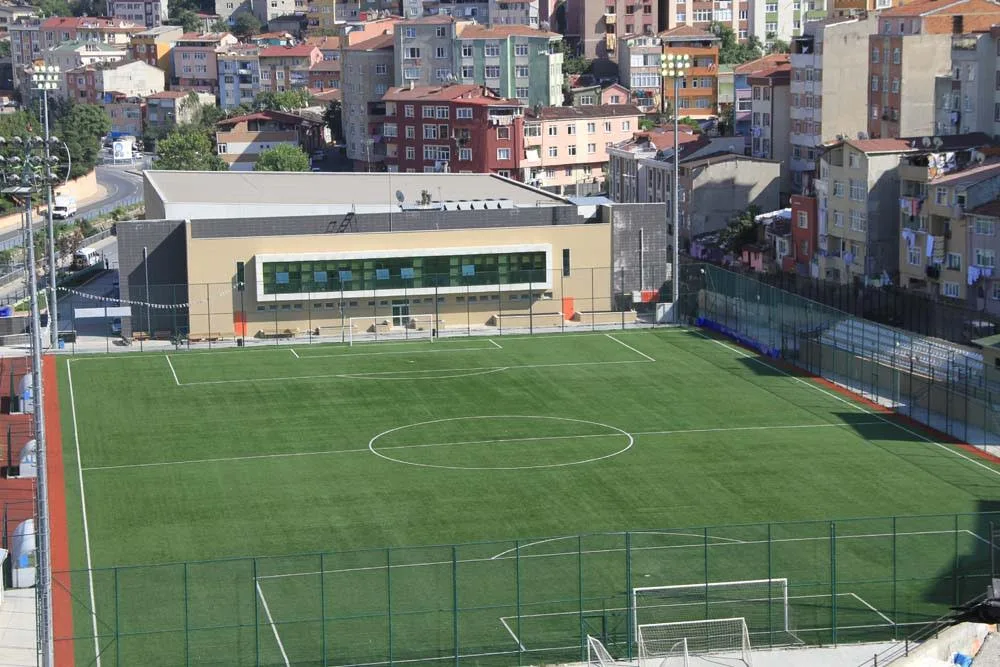 Kağıthane Belediyesi Yahya Kemal Spor Kompleksi — Yüzme Havuzları, Kağıthane · fotoğraf 1