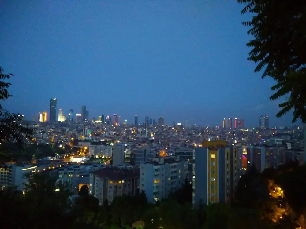 Kağıthane Hamidiye Sosyal Tesisleri — Yüzme Havuzları, Kağıthane · fotoğraf 2