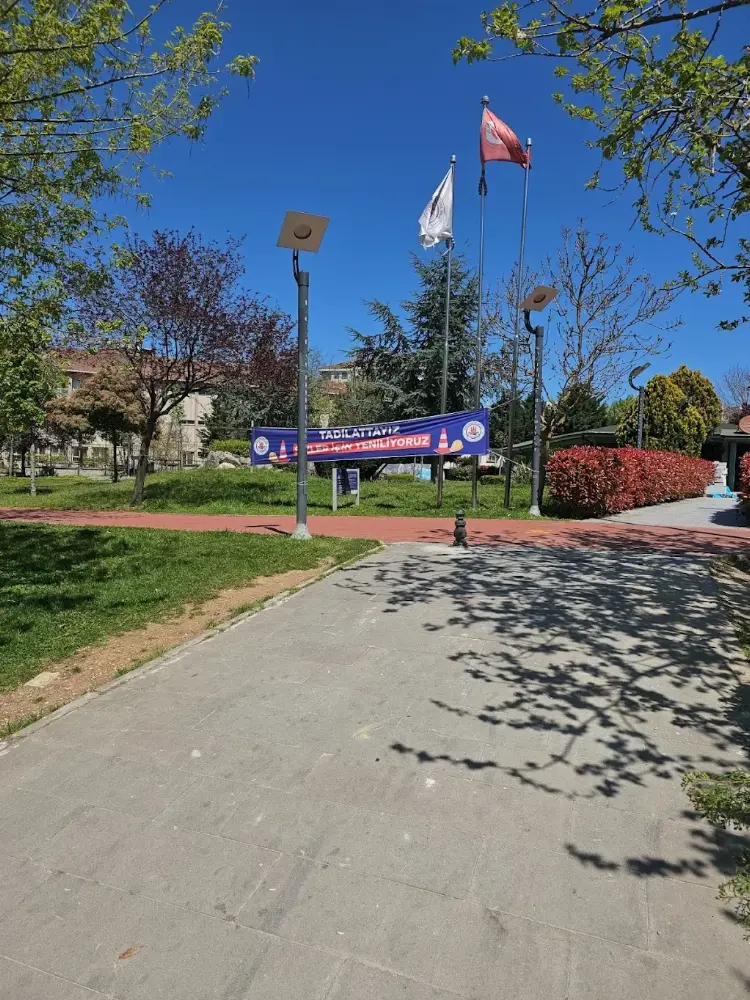 Kağıthane Hamidiye Sosyal Tesisleri — Yüzme Havuzları, Kağıthane · fotoğraf 3