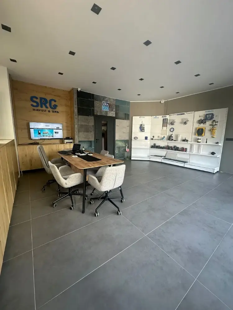 SRC HAVUZ — Yüzme Havuzları, Kağıthane · fotoğraf 2