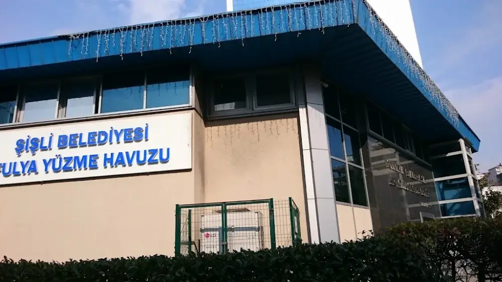 Fulya Yüzme Havuzu — Yüzme Havuzları, Şişli · fotoğraf 2