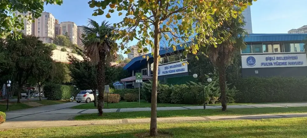 Fulya Yüzme Havuzu — Yüzme Havuzları, Şişli · fotoğraf 4