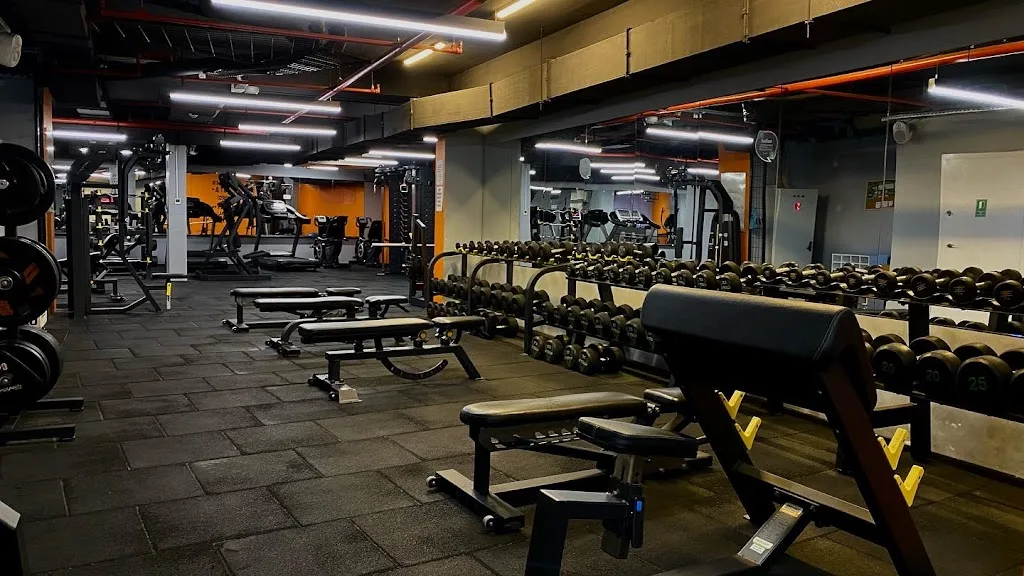 FIT Sports — Yüzme Havuzları, Kağıthane · fotoğraf 1