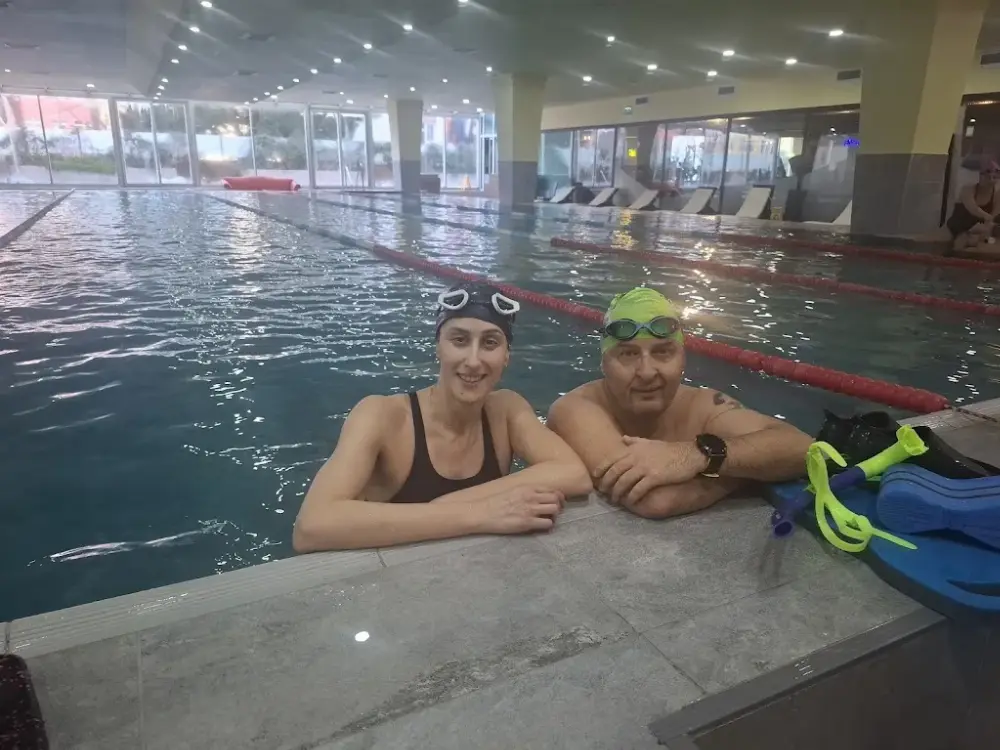 Profesyonel Yüzme ve Performans Geliştirme Eğitimi-Antrenör Tolga — Yüzme Havuzları, Beşiktaş · fotoğraf 4