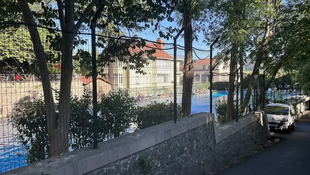 Boğaziçi Üniversitesi Açık Hava Havuzu — Yüzme Havuzları, Beşiktaş · fotoğraf 2