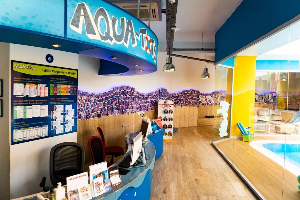 Aqua-Tots Etiler Bebek ve Çocuk Yüzme Kursu — Yüzme Havuzları, Beşiktaş · fotoğraf 1