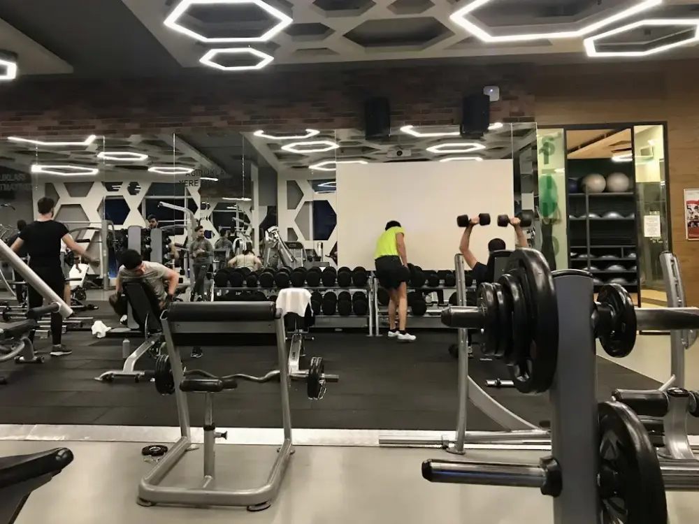 Acıbadem Sports — Yüzme Havuzları, Beşiktaş · fotoğraf 2