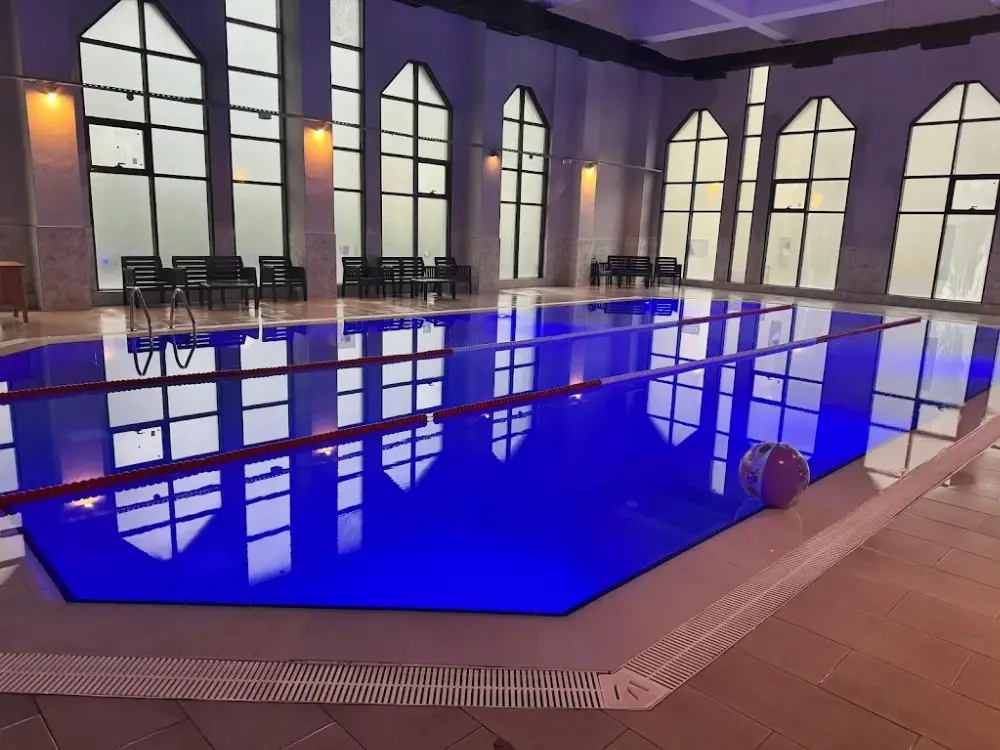 İstanbul Bahçeşehir Spor Kulübü — Yüzme Havuzları, Avcılar · fotoğraf 2