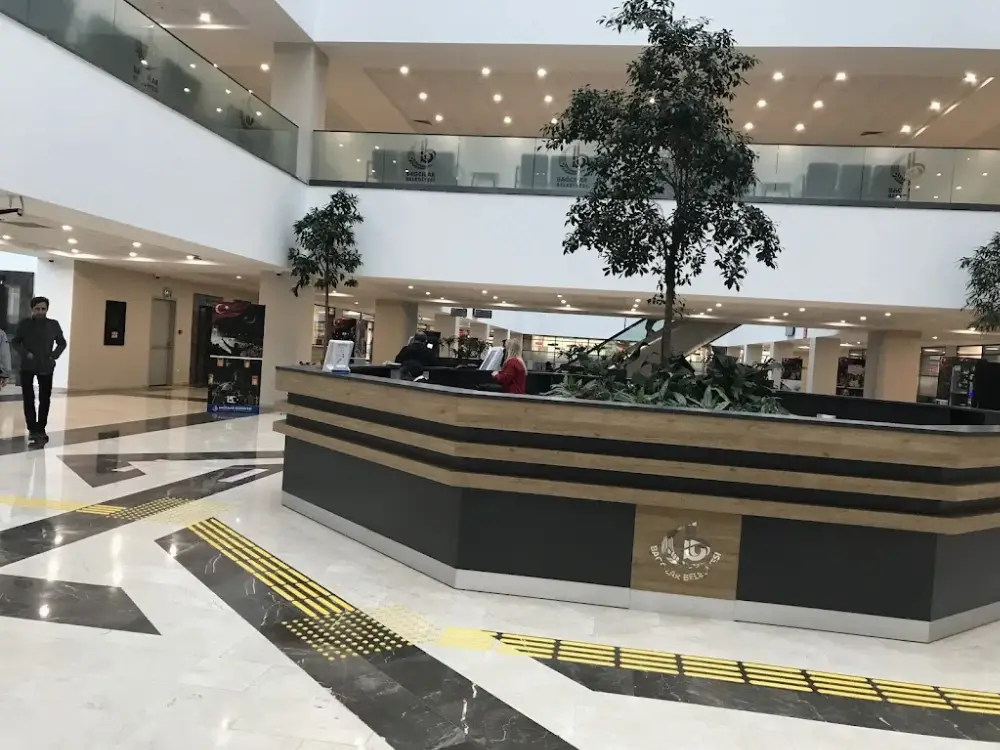 Bağcılar Belediyesi — Yüzme Havuzları, Bağcılar · fotoğraf 2