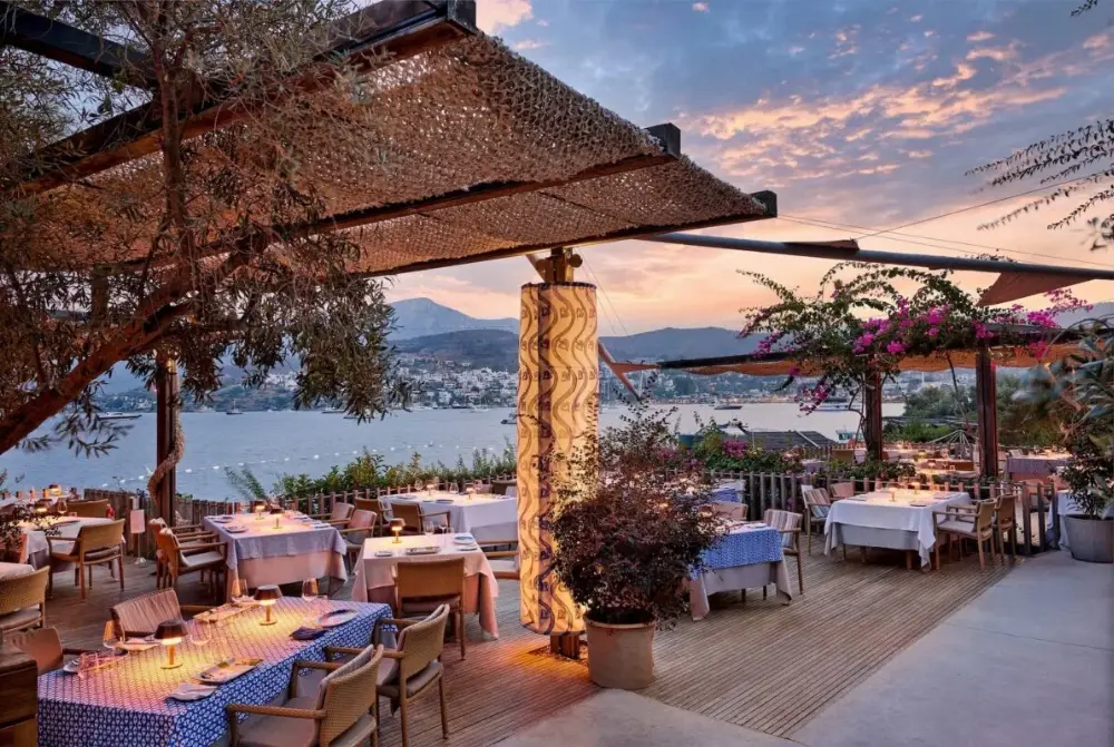 Maça Kızı Restaurant Bodrum — Akdeniz mutfağı · fotoğraf 2