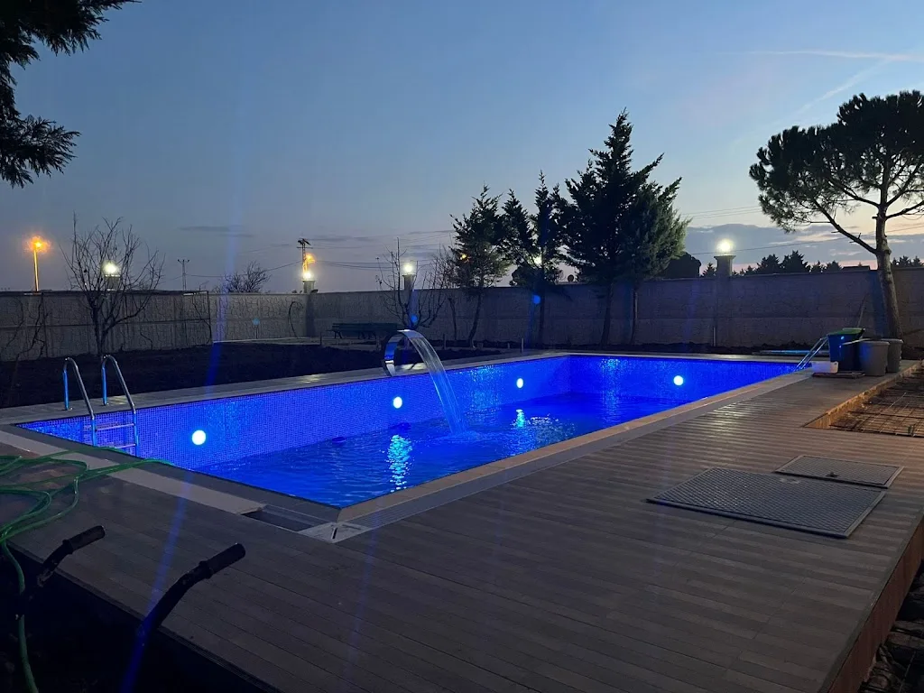 AD-EM HAVUZ KİMYASALLARI VE EKİPMANLARI — Yüzme Havuzları, Bağcılar · fotoğraf 1