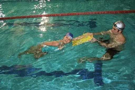 Akademi Yüzme Okulu — Yüzme Havuzları, Bahçelievler · fotoğraf 4