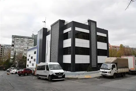 Altınyıldız Semt Havuzu Ve Bilgi Evi — Yüzme Havuzları, Bahçelievler · fotoğraf 2