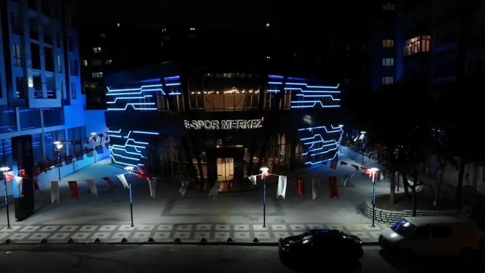 Bağcılar E-Spor Merkezi — Yüzme Havuzları, Bağcılar · fotoğraf 2