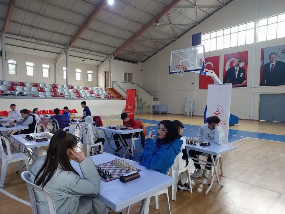 Bahçelievler Engelliler Spor Salonu — Yüzme Havuzları, Bahçelievler · fotoğraf 3