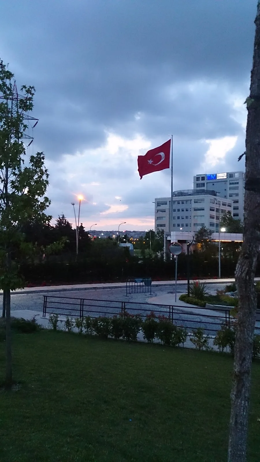 Çobançeşme Spor Kompleksi — Yüzme Havuzları, Bahçelievler · fotoğraf 1