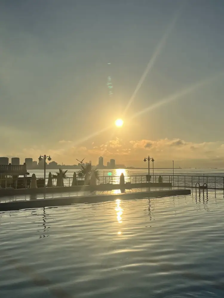 Yeşilyurt Spor Kulübü — Yüzme Havuzları, Bakırköy · fotoğraf 2