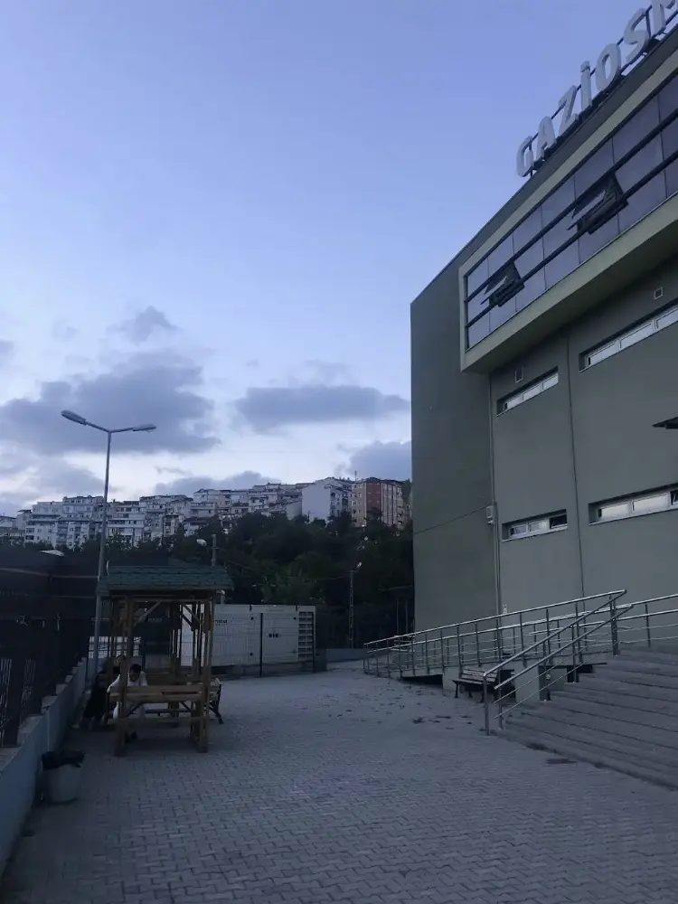 Gaziosmanpaşa Belediyesi Yüzme Havuzu ve Spor Komleksi — Yüzme Havuzları, Gaziosmanpaşa · fotoğraf 3