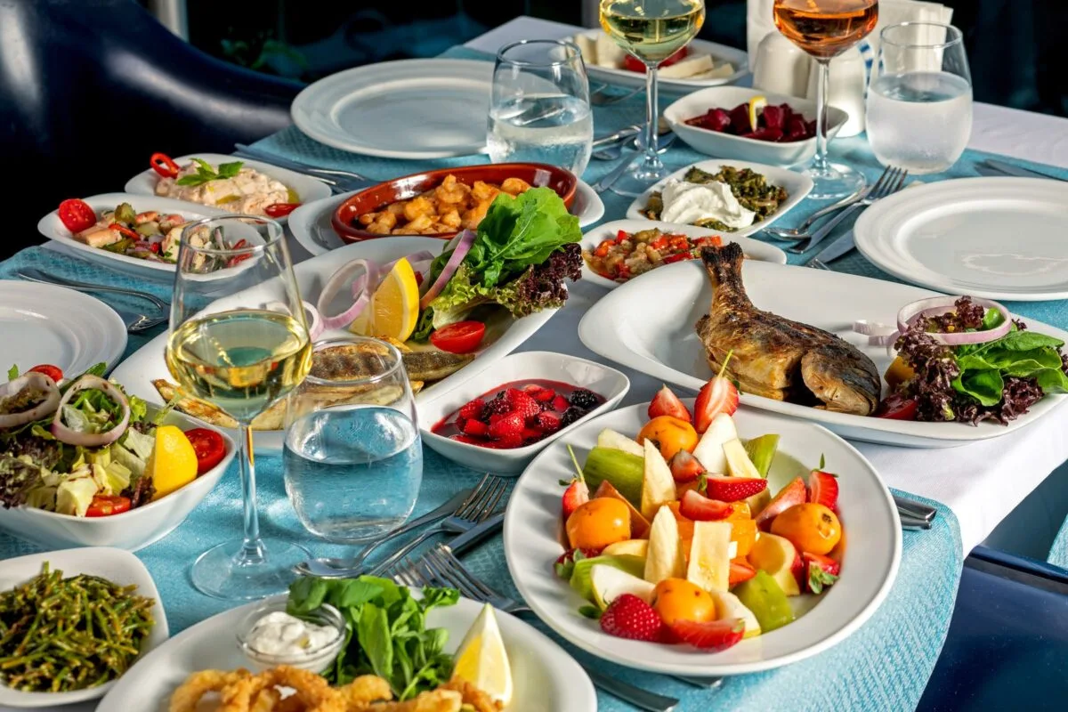 Agaios Restaurant,Kuşadası — Akdeniz mutfağı, Kuşadası · fotoğraf 1