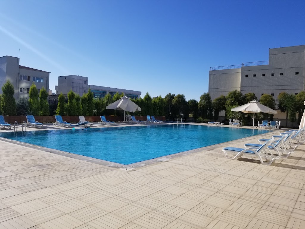 Ümraniye Yüzme Kursu - Teo Sport