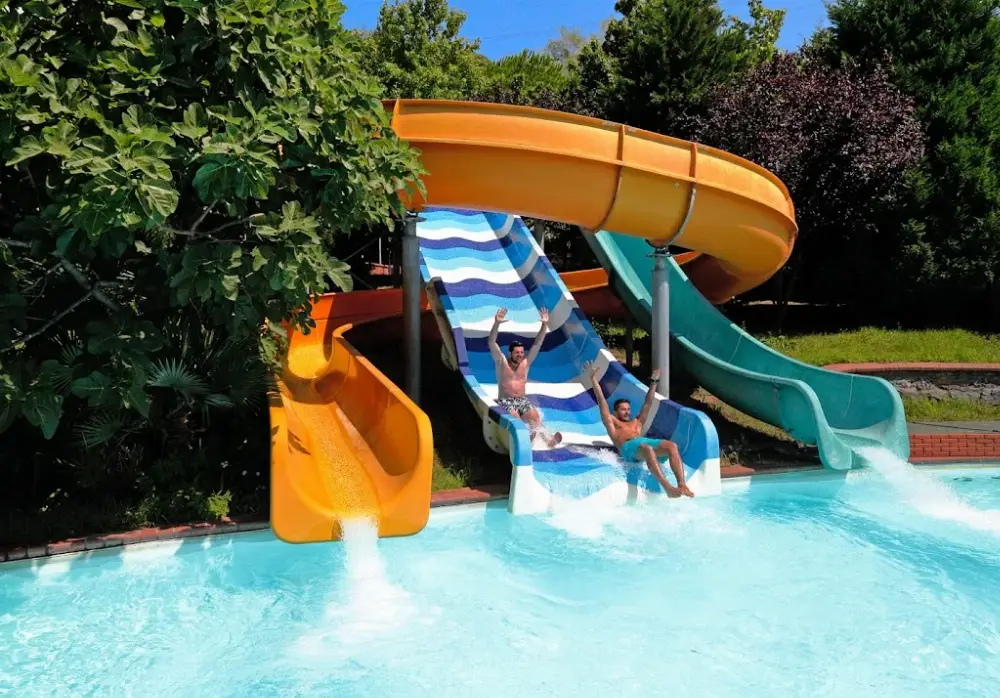 Coliseum Acarkent Aquapark — Yüzme Havuzları, Beykoz · fotoğraf 2