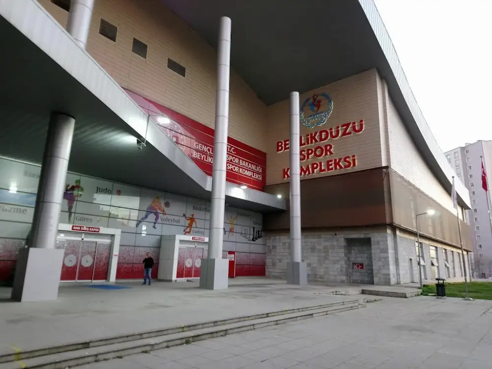 Beylikdüzü Spor Kompleksi — Yüzme Havuzları, Beylikdüzü · fotoğraf 4