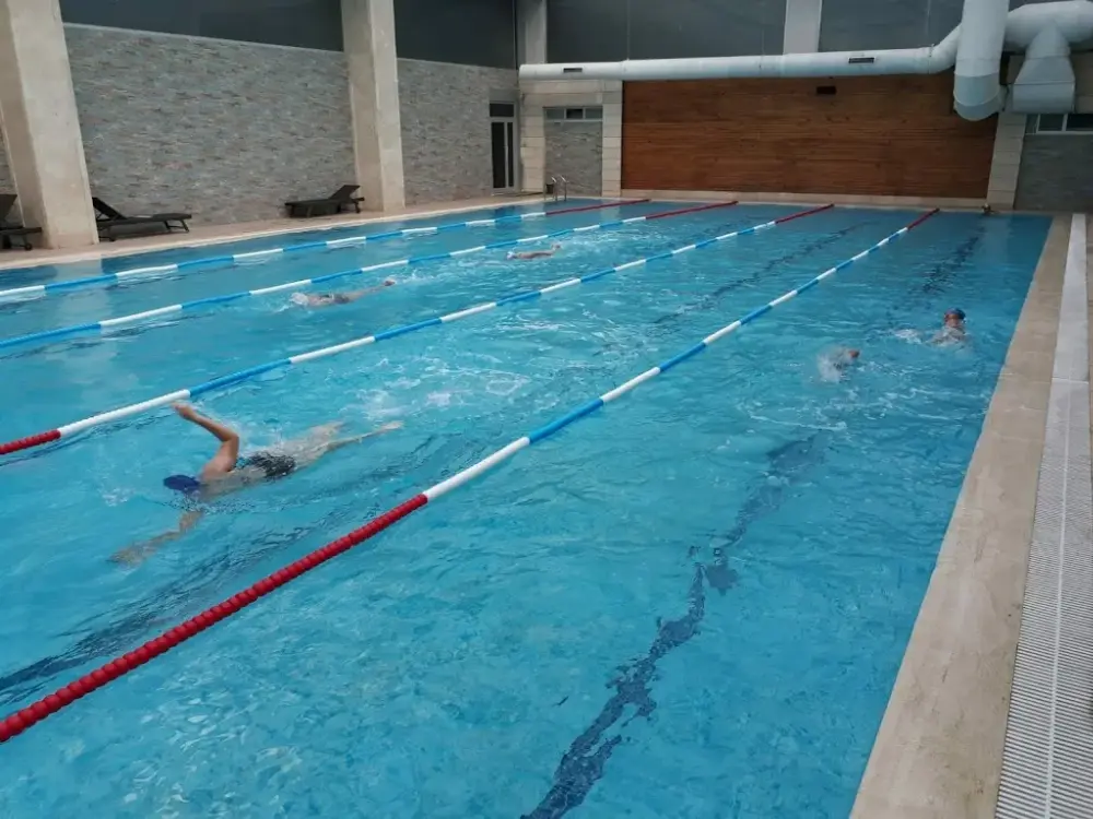 Beylikdüzü Yüzme Kursu — Yüzme Havuzları, Beylikdüzü · fotoğraf 3