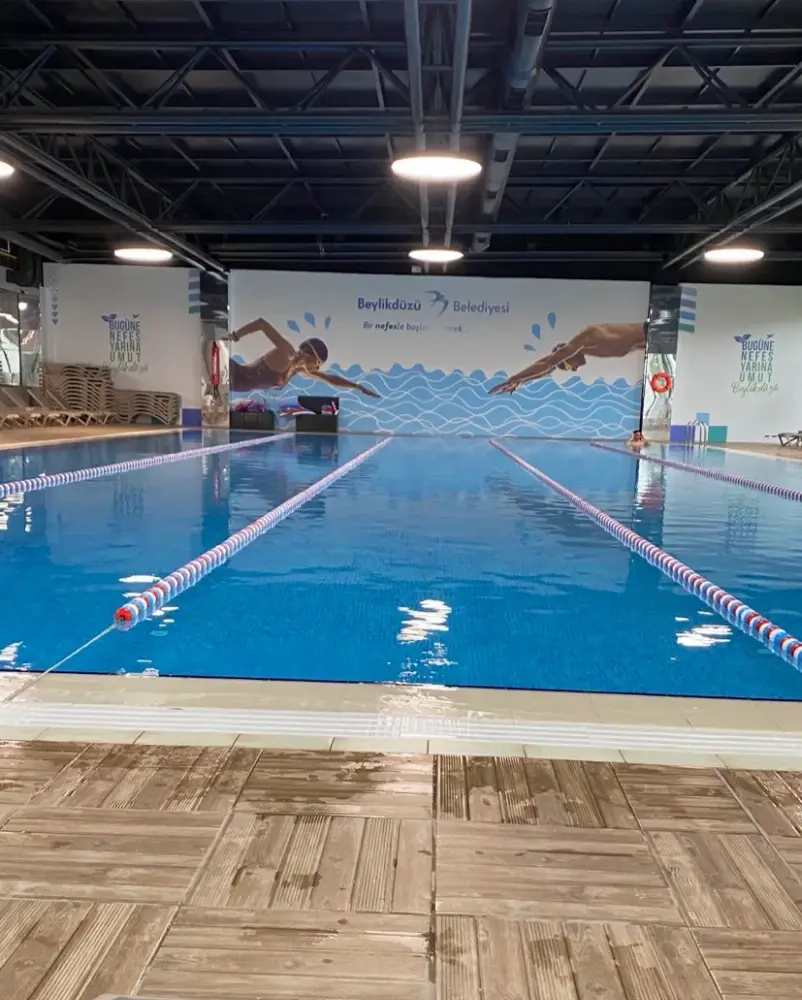 Koral Berkin Kutlu Spor Tesisi ve Yüzme Havuzu — Yüzme Havuzları, Beylikdüzü · fotoğraf 3