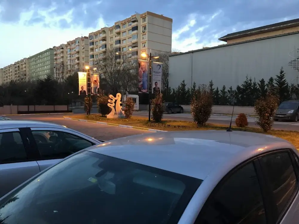 Kavaklı Belediye Kapalı Yüzme Havuzu — Yüzme Havuzları, Beylikdüzü · fotoğraf 3