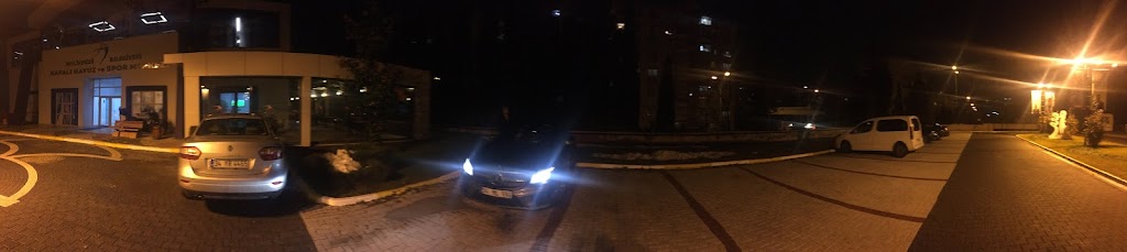 Kavaklı Belediye Kapalı Yüzme Havuzu