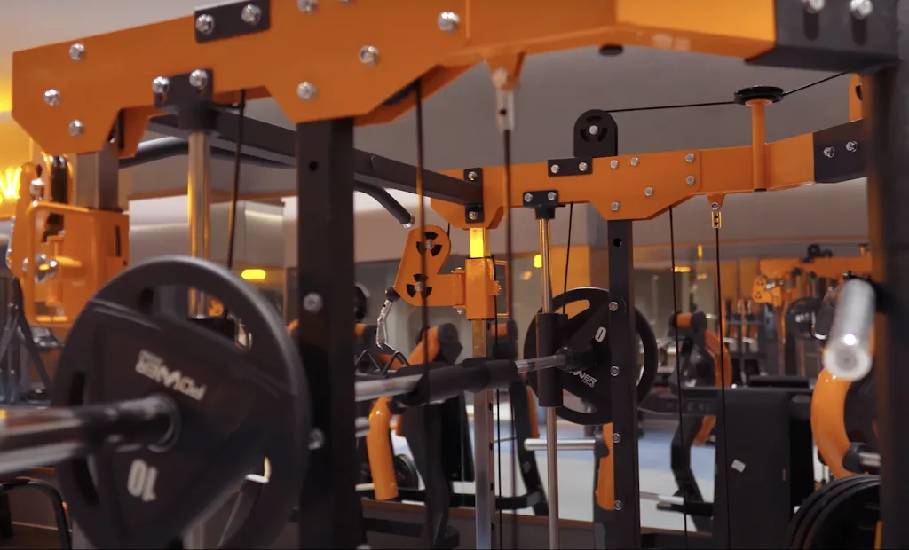 Iron Gym Health Club — Yüzme Havuzları, Beylikdüzü · fotoğraf 1